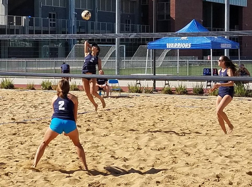 Beach Volleyball Stays Undefeated, Sweeps Orange Coast College 5-0