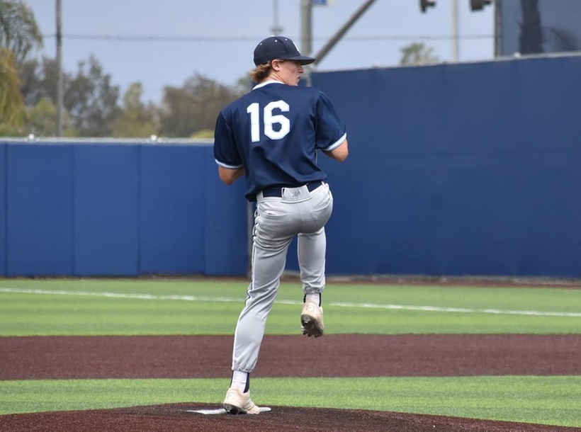 Warriors Drop First Game of CCCAA Sectionals at Orange Coast