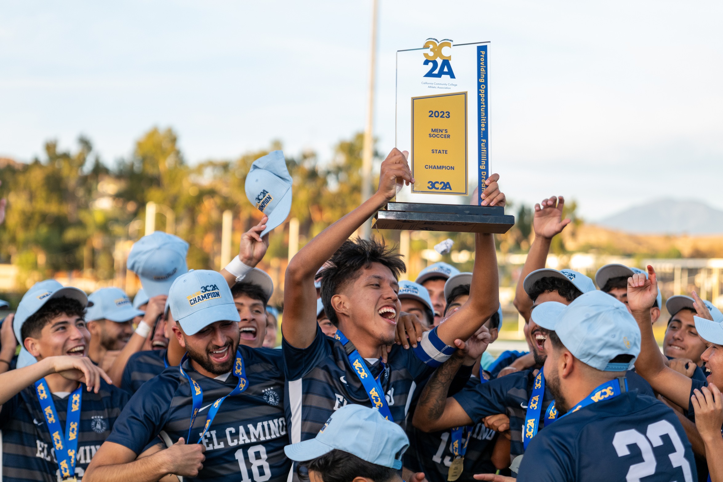 Men's Soccer Ends 31-Year Drought, Wins Fifth 3C2A State Championship