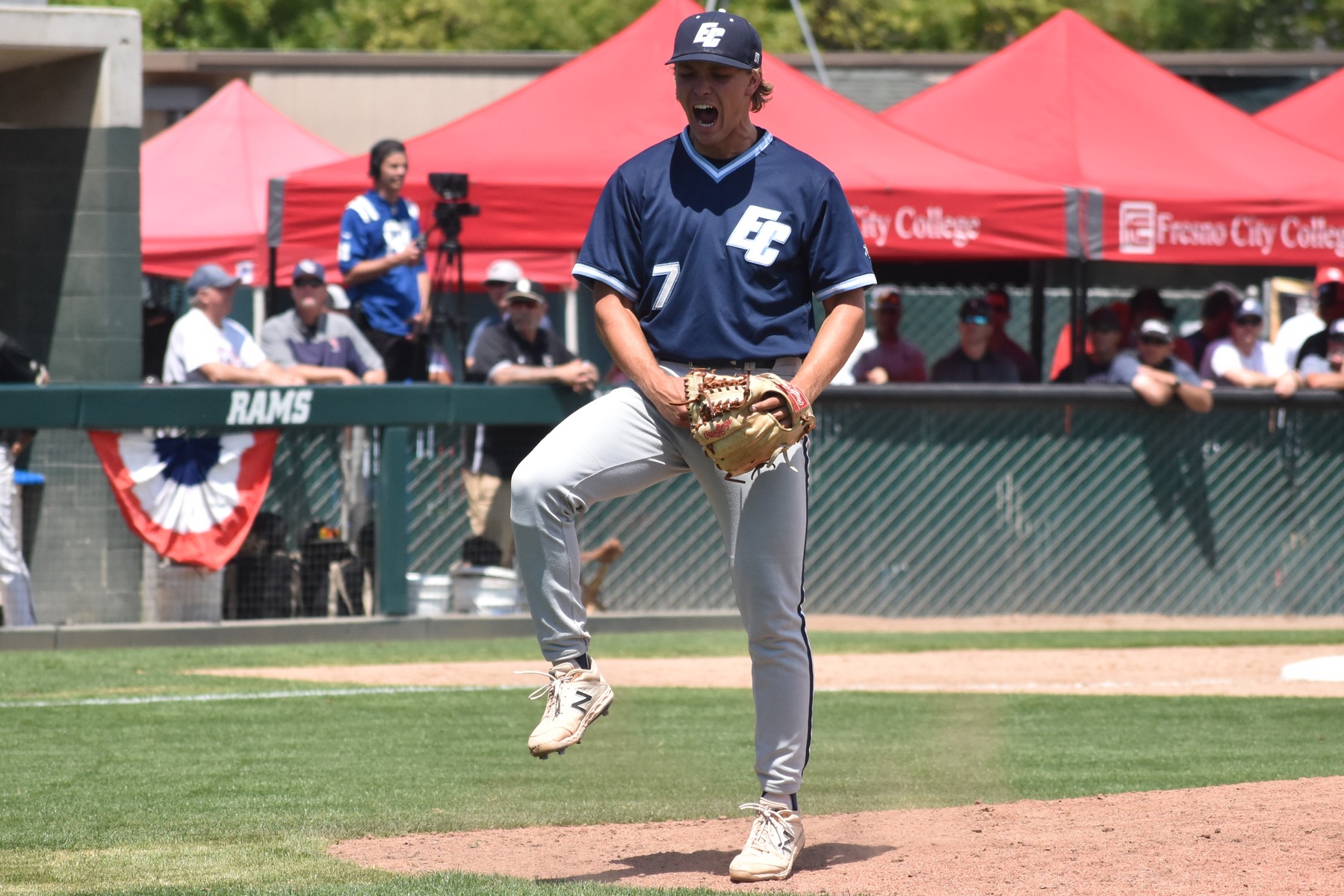 Warriors Defeat San Joaquin Delta in Opening Game of CCCAA State Championships