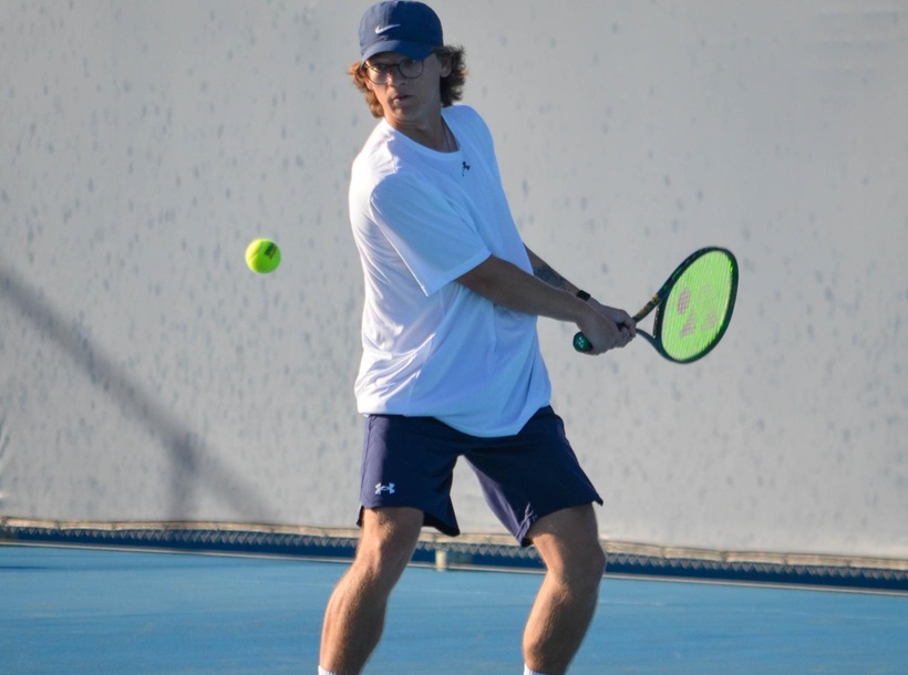 Men's Tennis Sweeps Mt. San Jacinto
