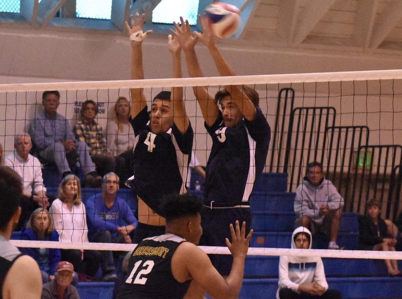 Men’s Volleyball Faces Long Beach at CCCAA State Semifinals