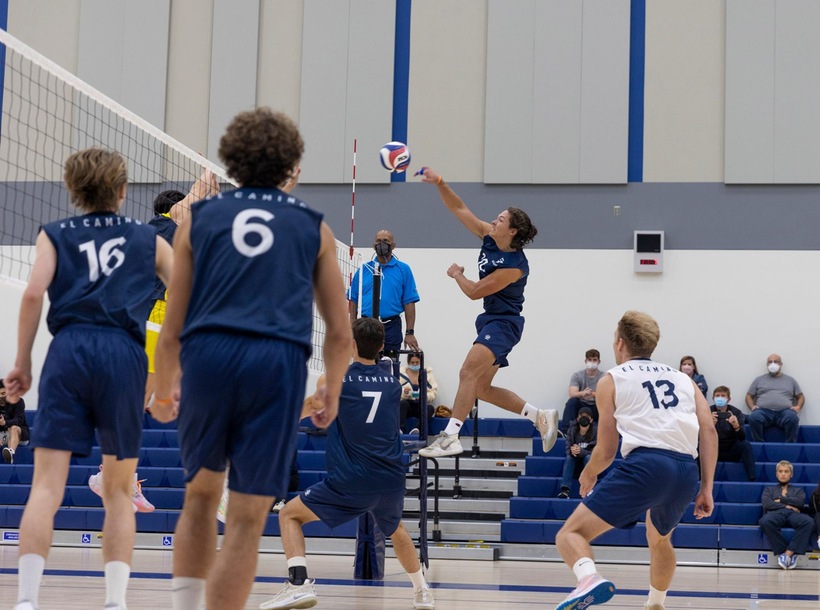 Men’s Volleyball Hosts San Diego Miramar in Opening Round of Playoffs