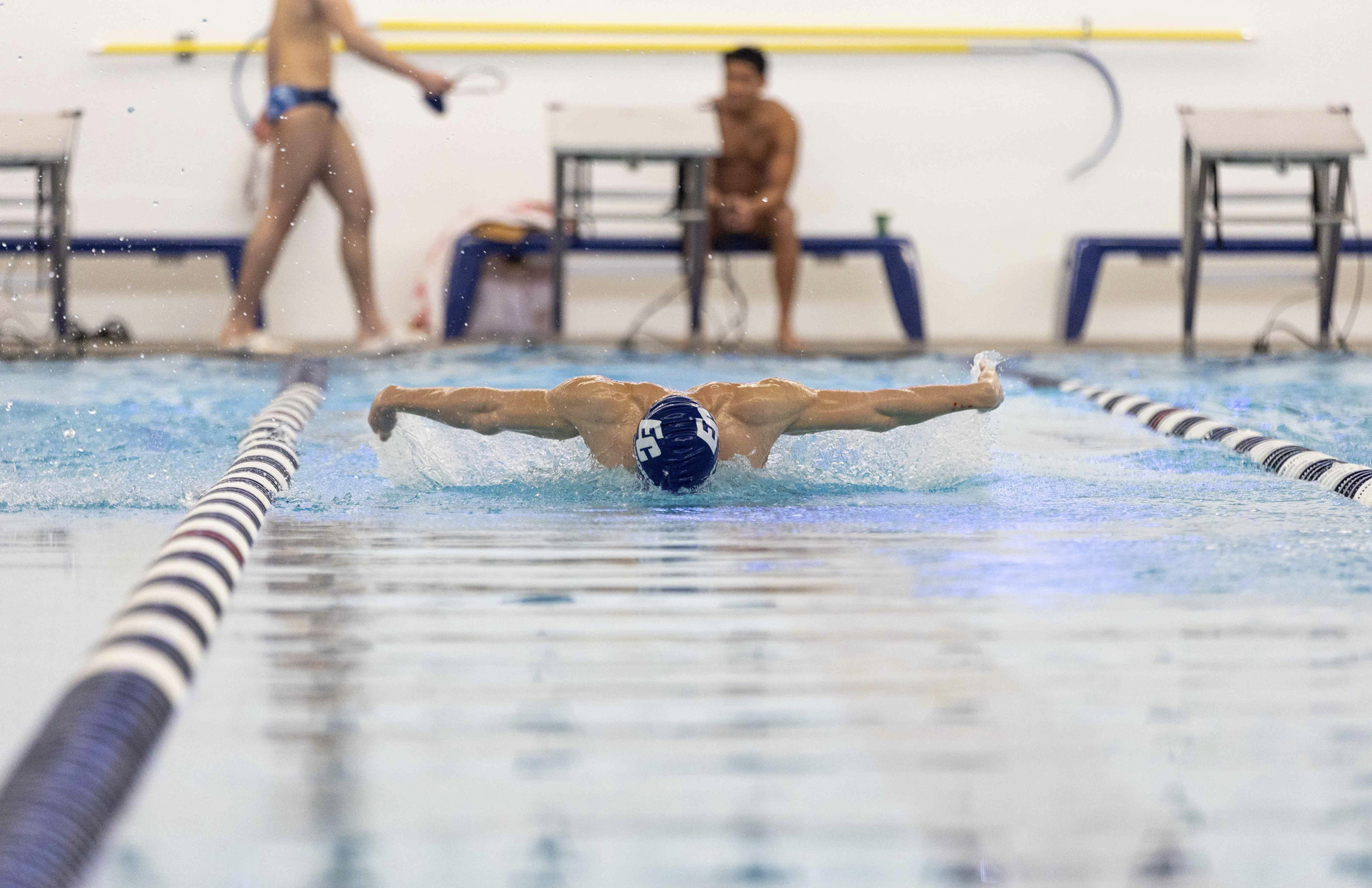 Swimming Spends Weekend at Mount San Antonio for Tri-Meet; Distance Races