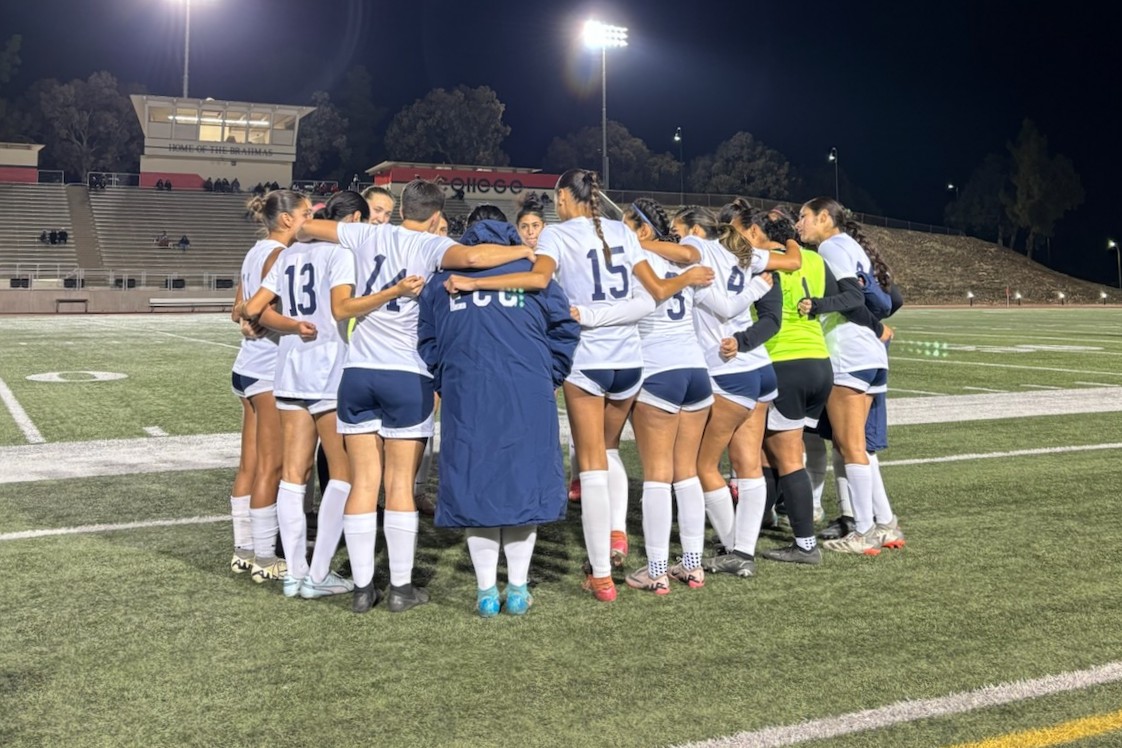 Women’s Soccer Season Ends at L.A. Pierce