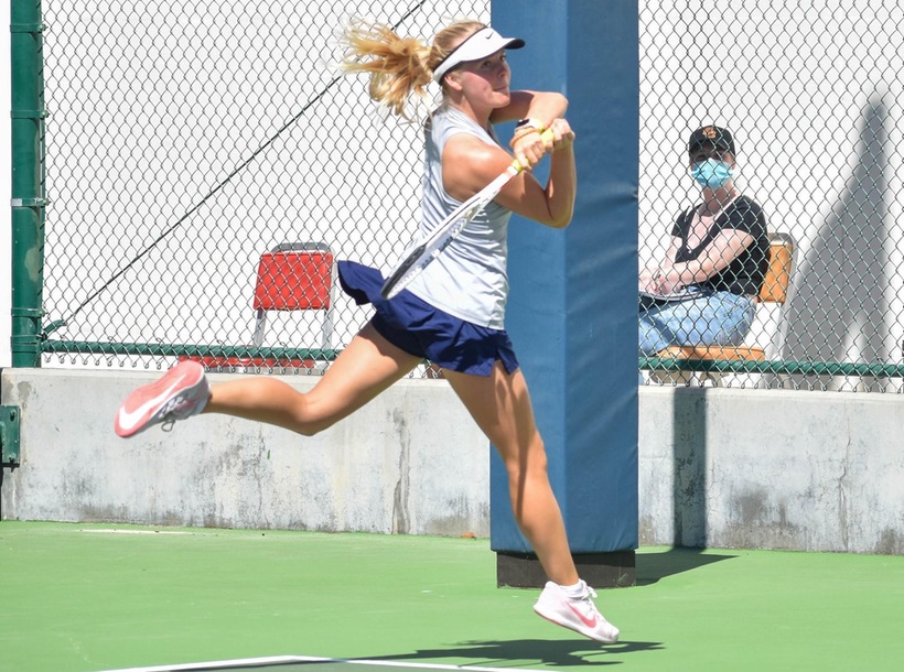 Women’s Tennis Closes Out Regular Season with Win