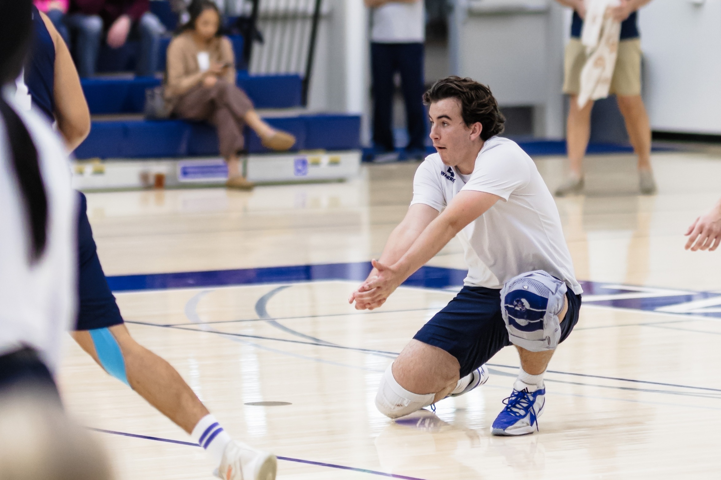 Men’s Volleyball Falls to Long Beach in Four