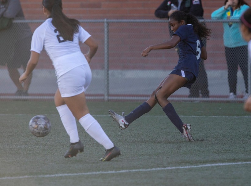 Bissoondial’s Last Minute Goal Gives Warriors Win at Long Beach